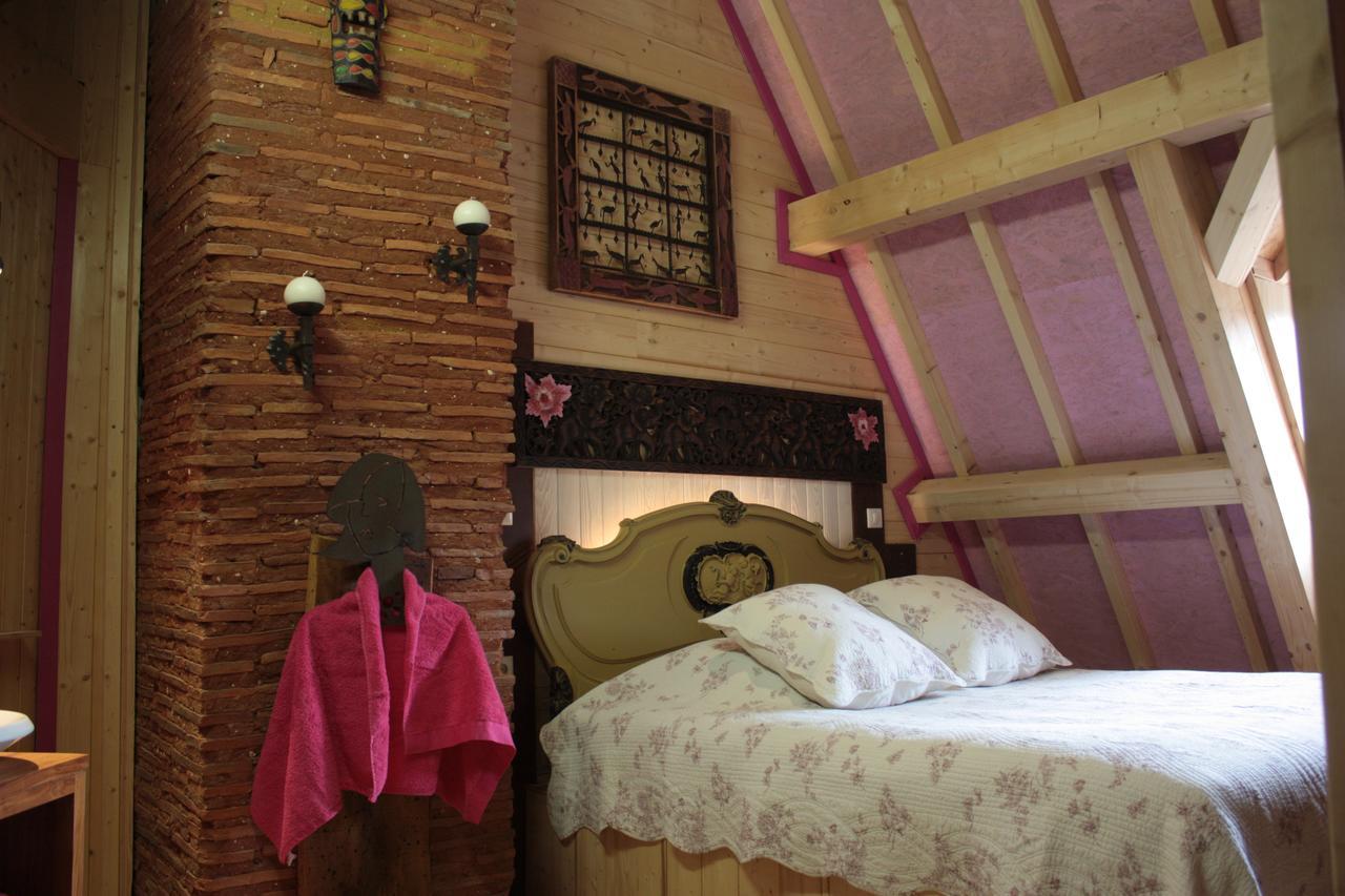 Bed and Breakfast Le Clos Mandalou Saint-Pompont Zimmer foto